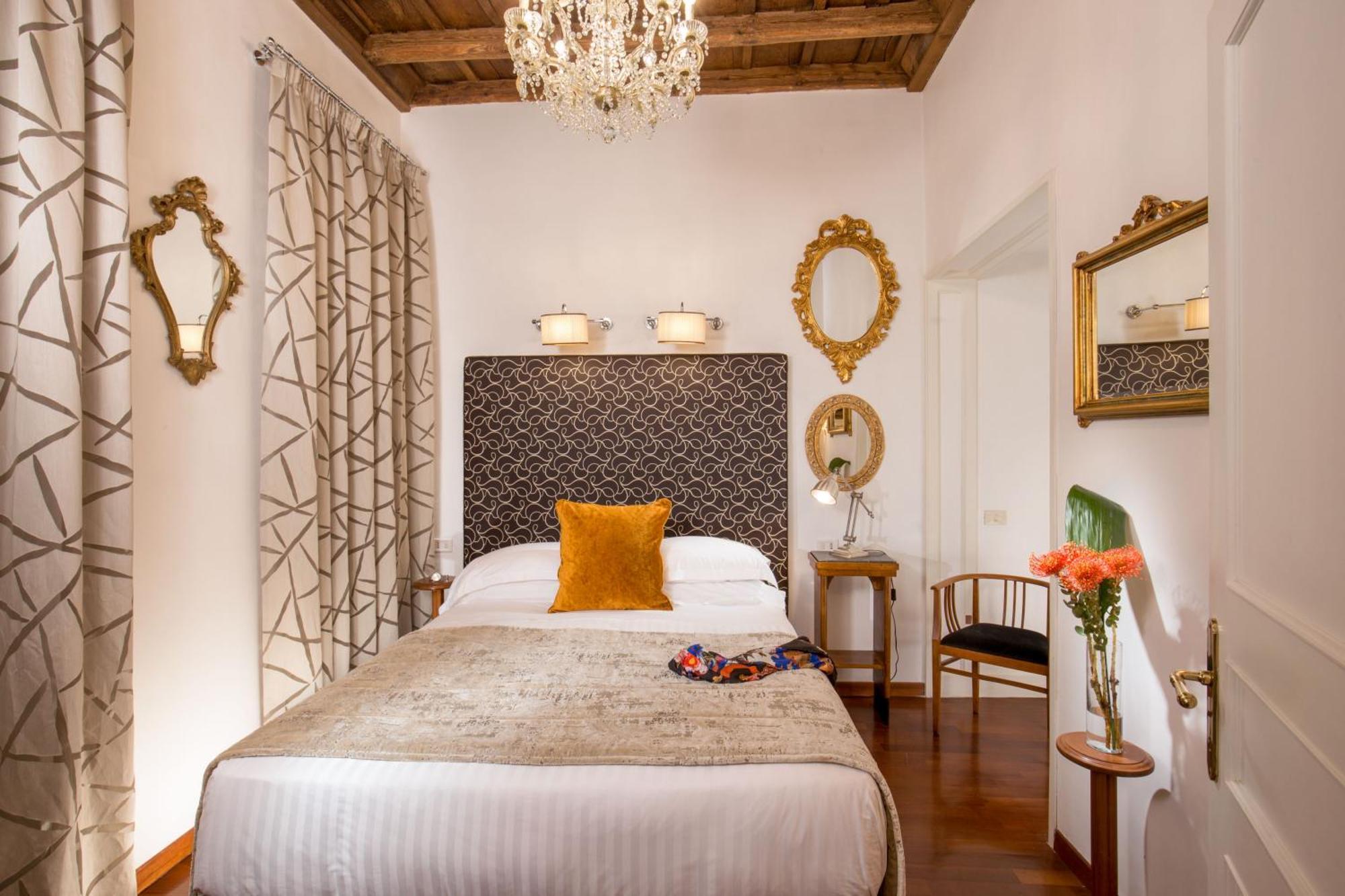 The At The Spanish Steps Guest house
